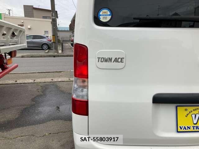 Toyota TOWNACE VAN 2019-03 7061084-14