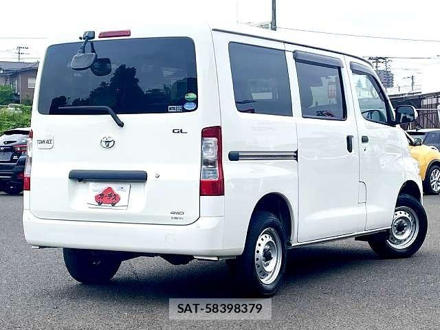 Toyota TOWNACE VAN 2021-04 7330685-2