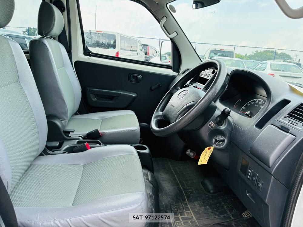 Toyota TOWNACE VAN 2020-02 6817647-11