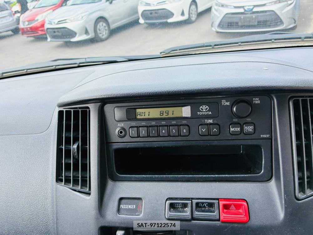 Toyota TOWNACE VAN 2020-02 6817647-18