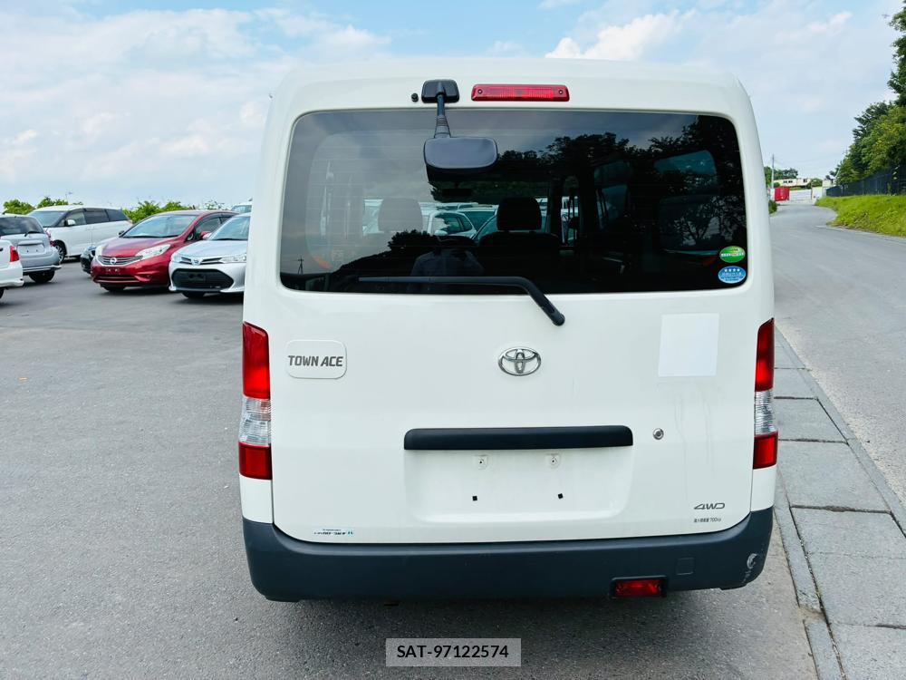 Toyota TOWNACE VAN 2020-02 6817647-3
