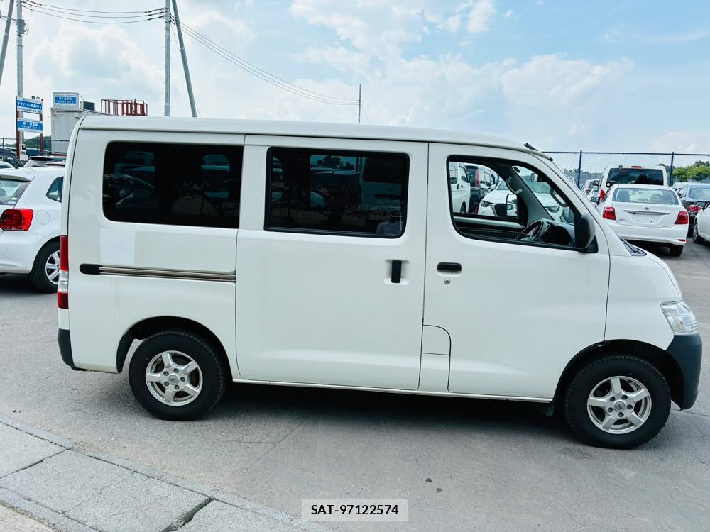 Toyota TOWNACE VAN 2020-02 6817647-5