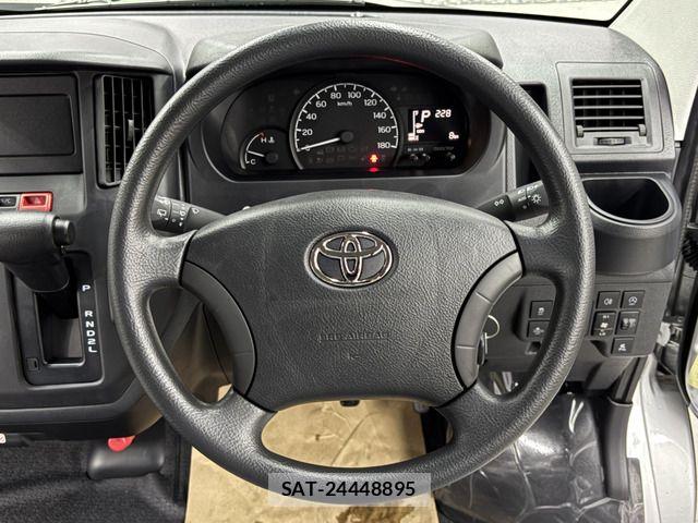 Toyota TOWNACE VAN 2026-05 7729905-17