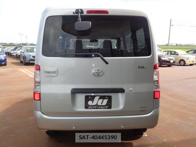 Toyota TOWNACE VAN 2026-07 8369443-6