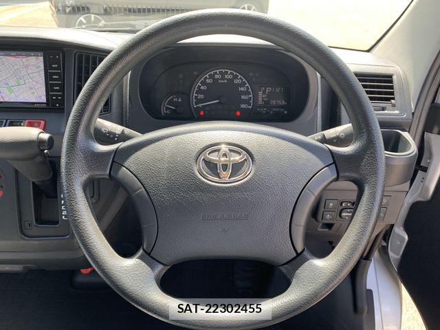Toyota TOWNACE VAN 2022-04 8797751-11