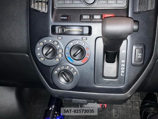 Toyota TOWNACE VAN 2013-02 8850893-18