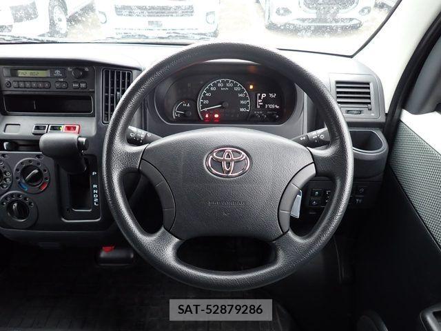 Toyota TOWNACE VAN 2023-10 8882636-7
