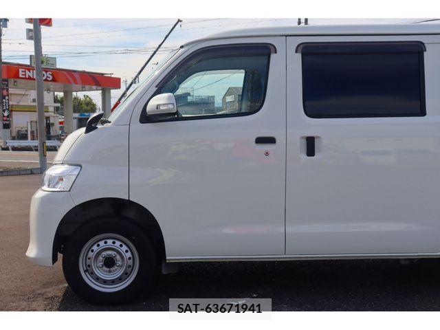 Toyota TOWNACE VAN 2024-02 8882637-5