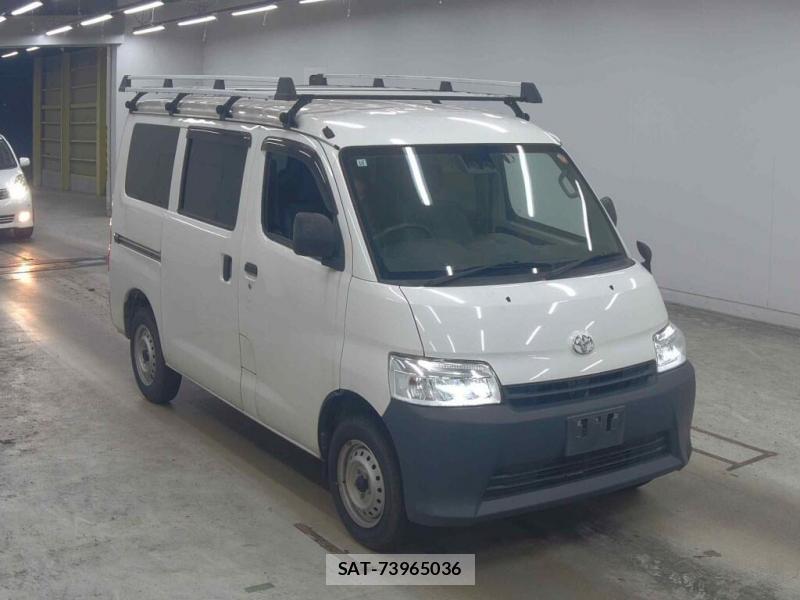 Toyota TOWNACE VAN 2021-10 8802241-0