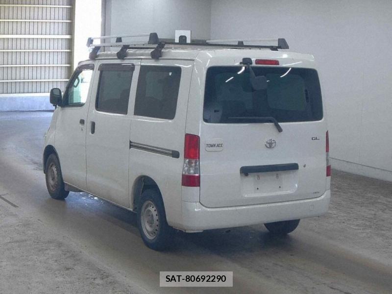 Toyota  2020-08 8937850-2