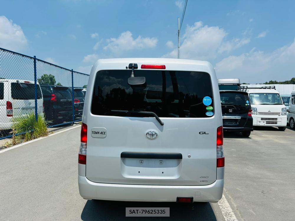 Toyota TOWNACE VAN 2020-05 8083201-3