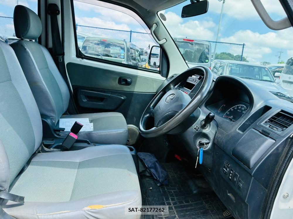 Toyota TOWNACE VAN 2020-06 8120435-11