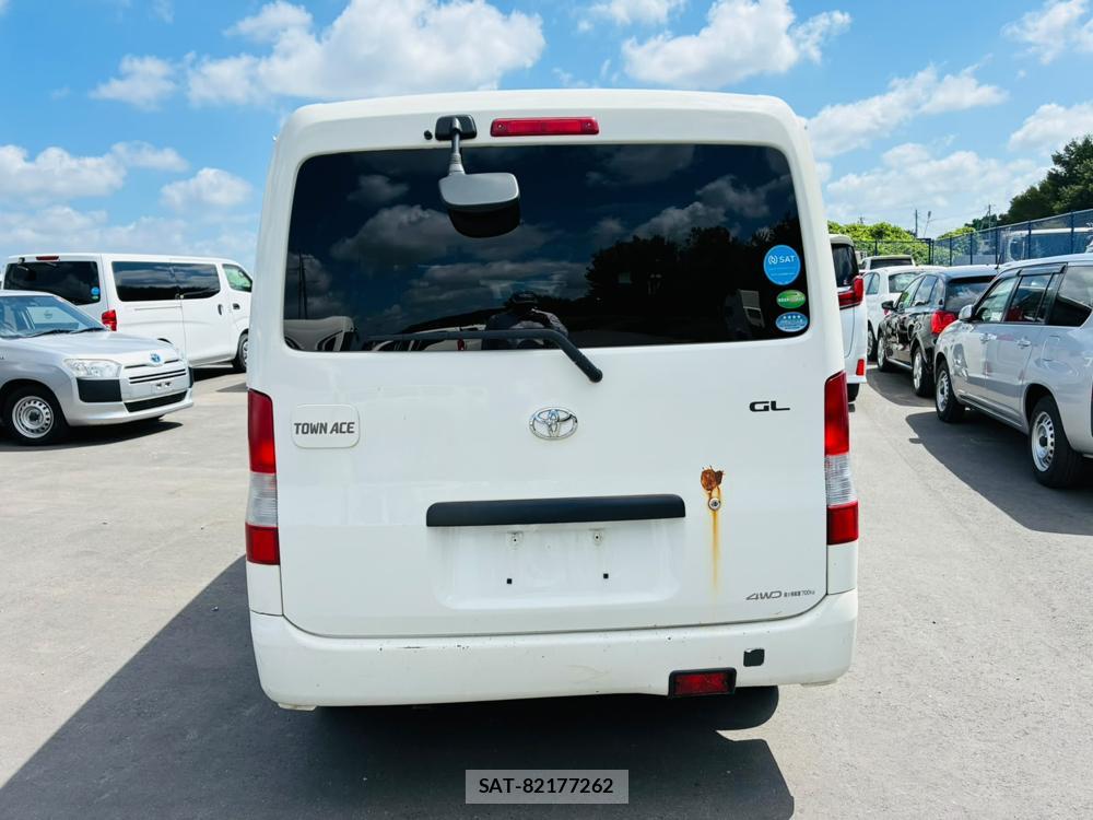 Toyota TOWNACE VAN 2020-06 8120435-3