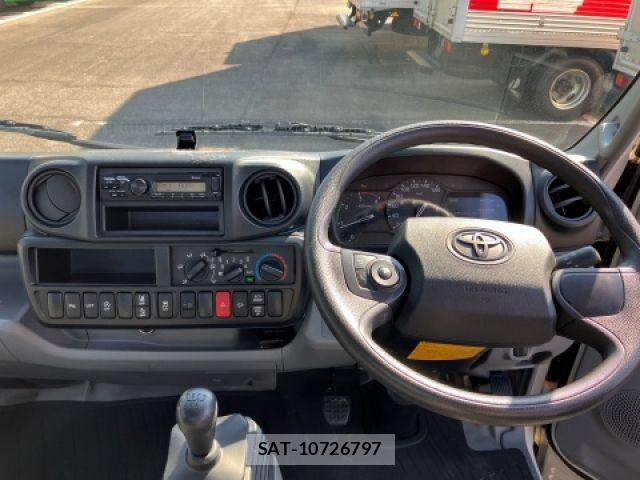 Toyota TOYOACE 2020-02 1075078-18
