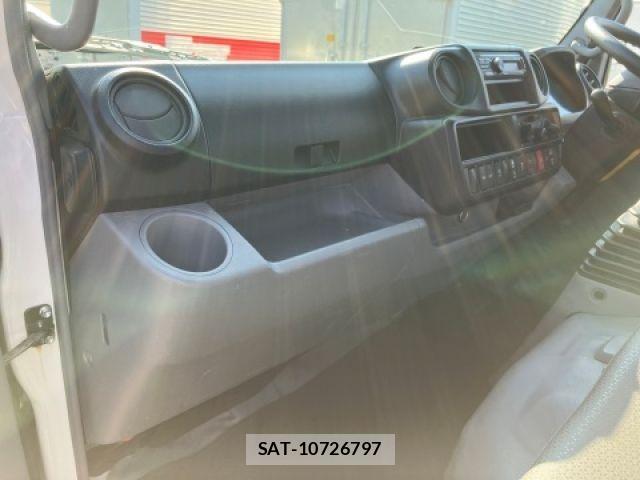 Toyota TOYOACE 2020-02 1075078-27