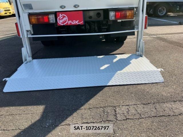 Toyota TOYOACE 2020-02 1075078-8