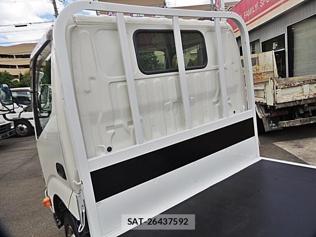 Toyota TOYOACE 2015-05 1170307-12