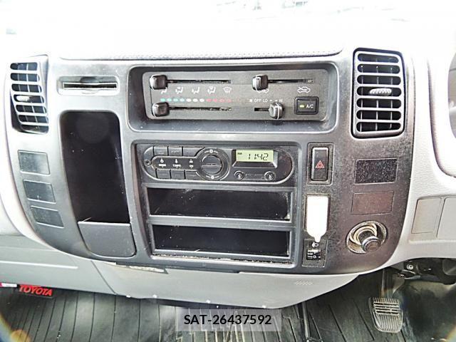 Toyota TOYOACE 2015-05 1170307-14