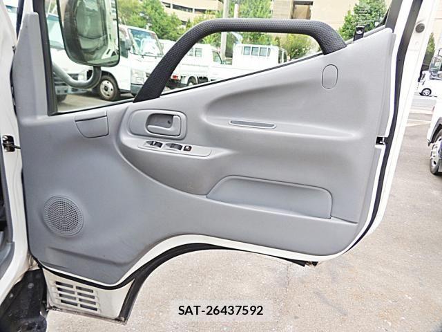 Toyota TOYOACE 2015-05 1170307-20