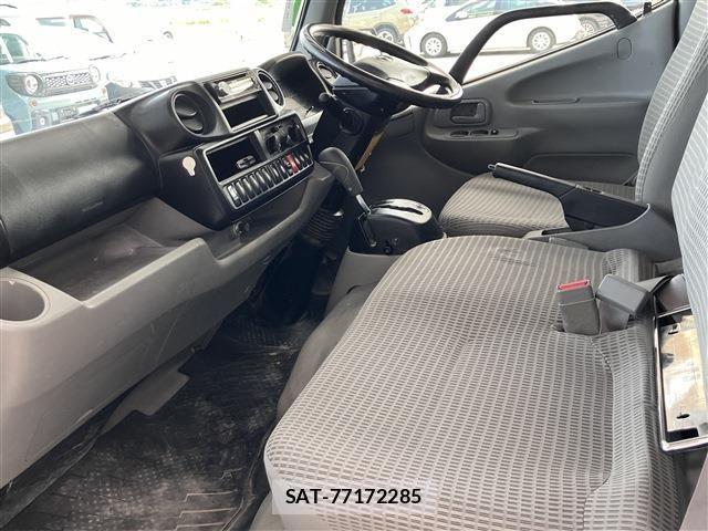 Toyota TOYOACE 2018-09 1173656-11