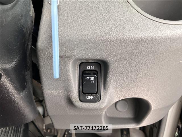 Toyota TOYOACE 2018-09 1173656-23