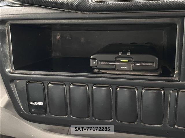 Toyota TOYOACE 2018-09 1173656-2