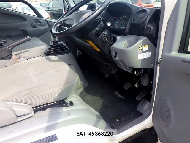 Toyota TOYOACE 2018-05 1229827-20