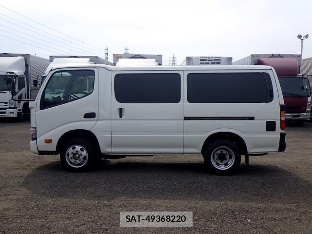 Toyota TOYOACE 2018-05 1229827-2
