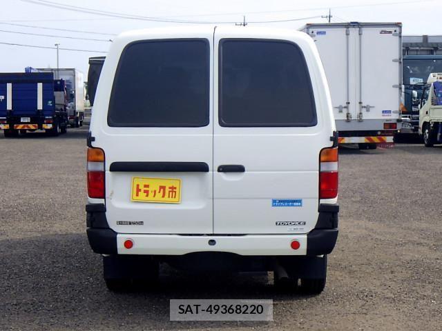 Toyota TOYOACE 2018-05 1229827-4