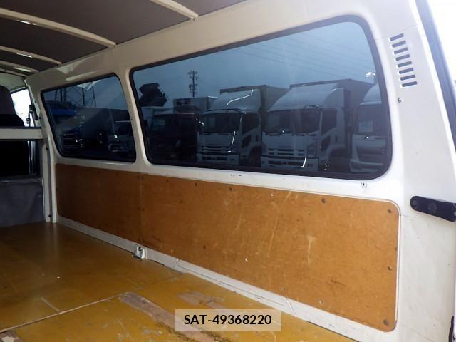 Toyota TOYOACE 2018-05 1229827-7