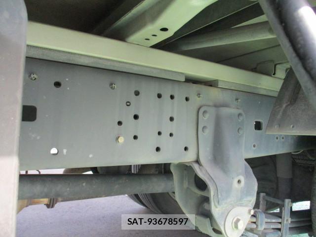 Toyota TOYOACE 2005-01 1229823-18
