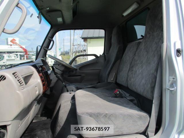 Toyota TOYOACE 2005-01 1229823-19