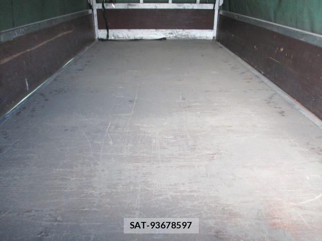 Toyota TOYOACE 2005-01 1229823-21
