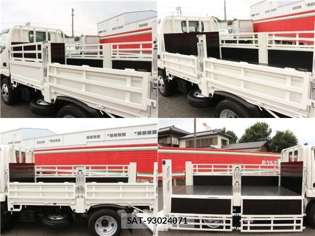 Toyota TOYOACE 2017-06 1272747-14