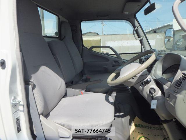 Toyota TOYOACE 2014-01 1289321-12