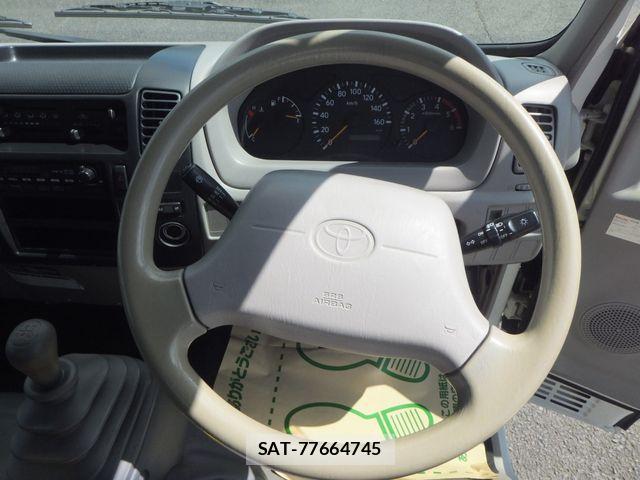 Toyota TOYOACE 2014-01 1289321-15