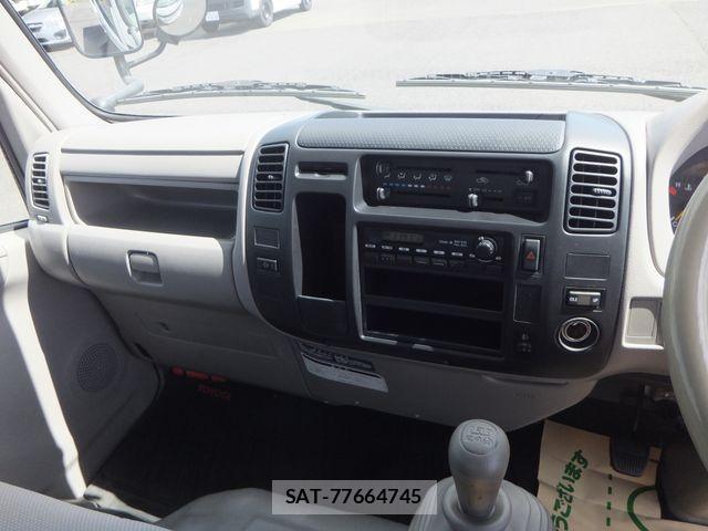 Toyota TOYOACE 2014-01 1289321-18
