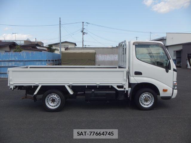 Toyota TOYOACE 2014-01 1289321-4