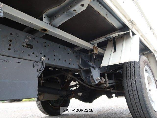 Toyota TOYOACE 2019-05 1294518-11