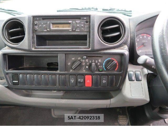 Toyota TOYOACE 2019-05 1294518-16