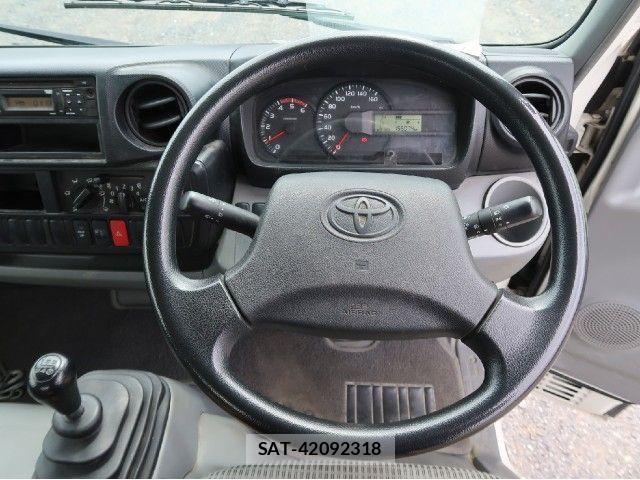 Toyota TOYOACE 2019-05 1294518-17