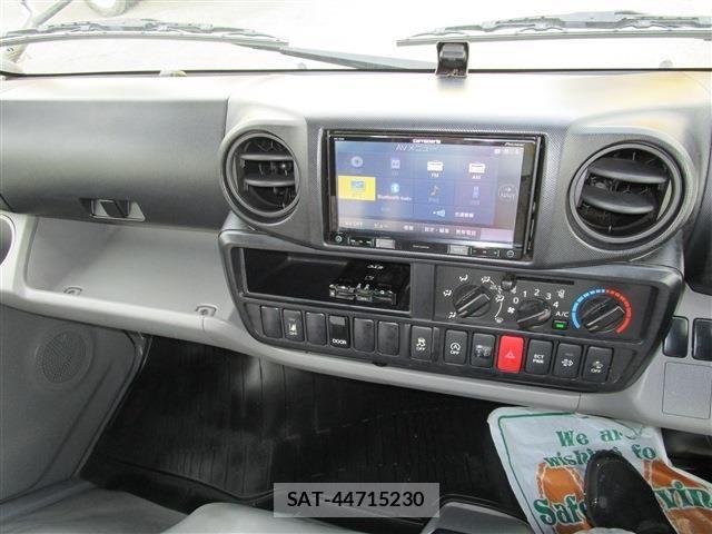 Toyota TOYOACE 2018-01 1309990-10