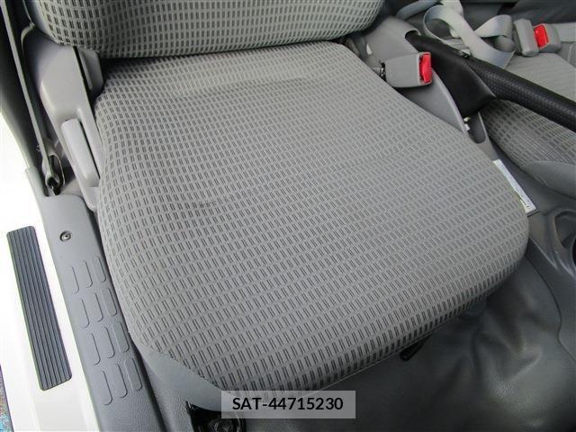 Toyota TOYOACE 2018-01 1309990-15