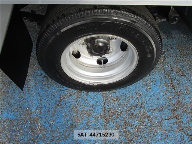 Toyota TOYOACE 2018-01 1309990-18