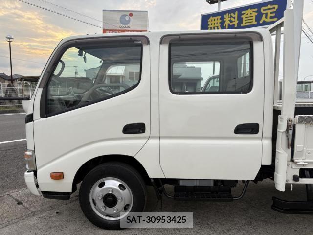 Toyota TOYOACE 2010-11 1328858-14