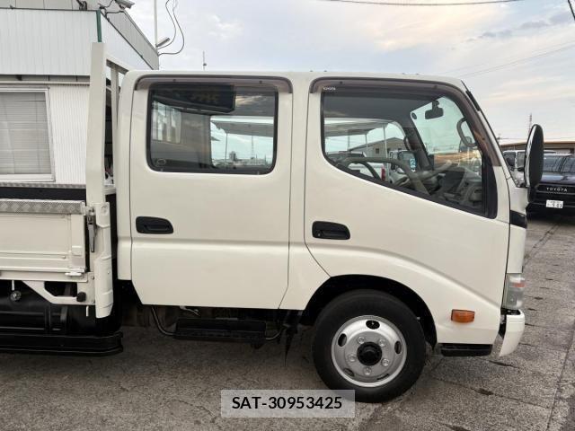 Toyota TOYOACE 2010-11 1328858-18