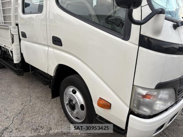 Toyota TOYOACE 2010-11 1328858-19