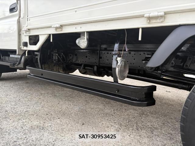 Toyota TOYOACE 2010-11 1328858-25