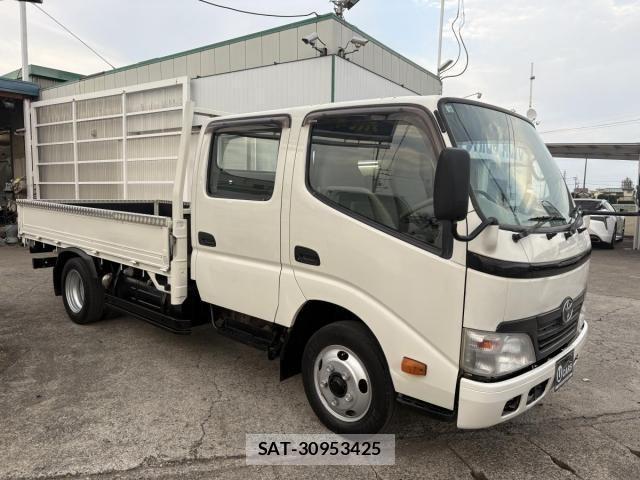 Toyota TOYOACE 2010-11 1328858-3