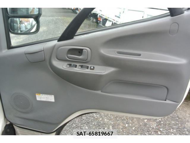Toyota TOYOACE 2018-04 793422-21